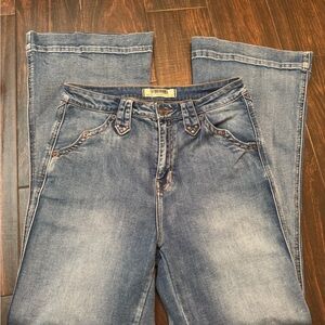 Chic Denim Boot Cut Jeans